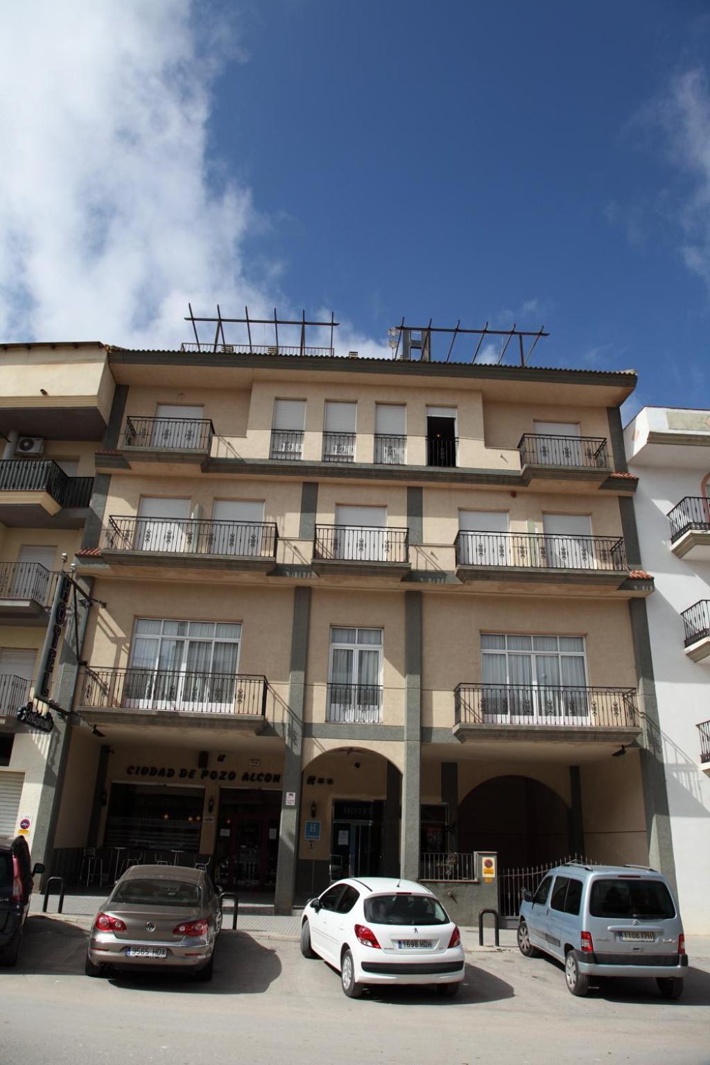 Hotel Ciudad Pozo Alcón Εξωτερικό φωτογραφία
